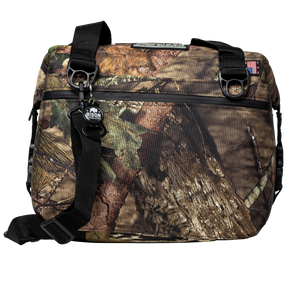 Bison 12 Can - Mossy Oak Camo SoftPak Cooler